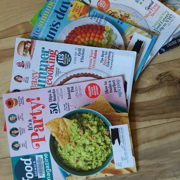 10 Random Cooking Magazines - Picture 2 of 4